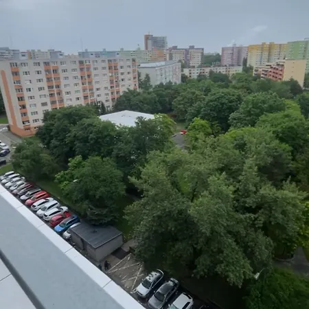Διαμέρισμα Cozy Near Center With Easy Transport Access *